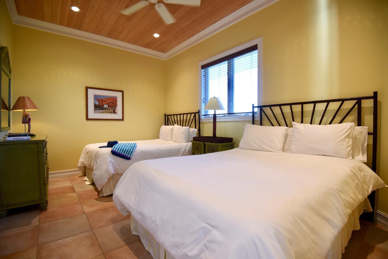 Cape Santa Maria Beach Resort & Villas Seymour's Екстер'єр фото