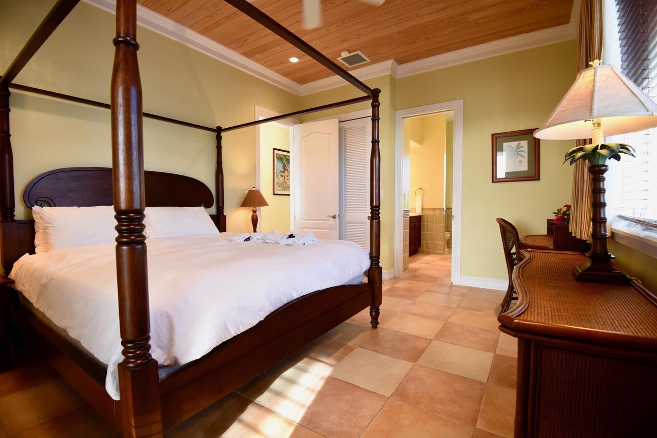 Cape Santa Maria Beach Resort & Villas Seymour's Екстер'єр фото