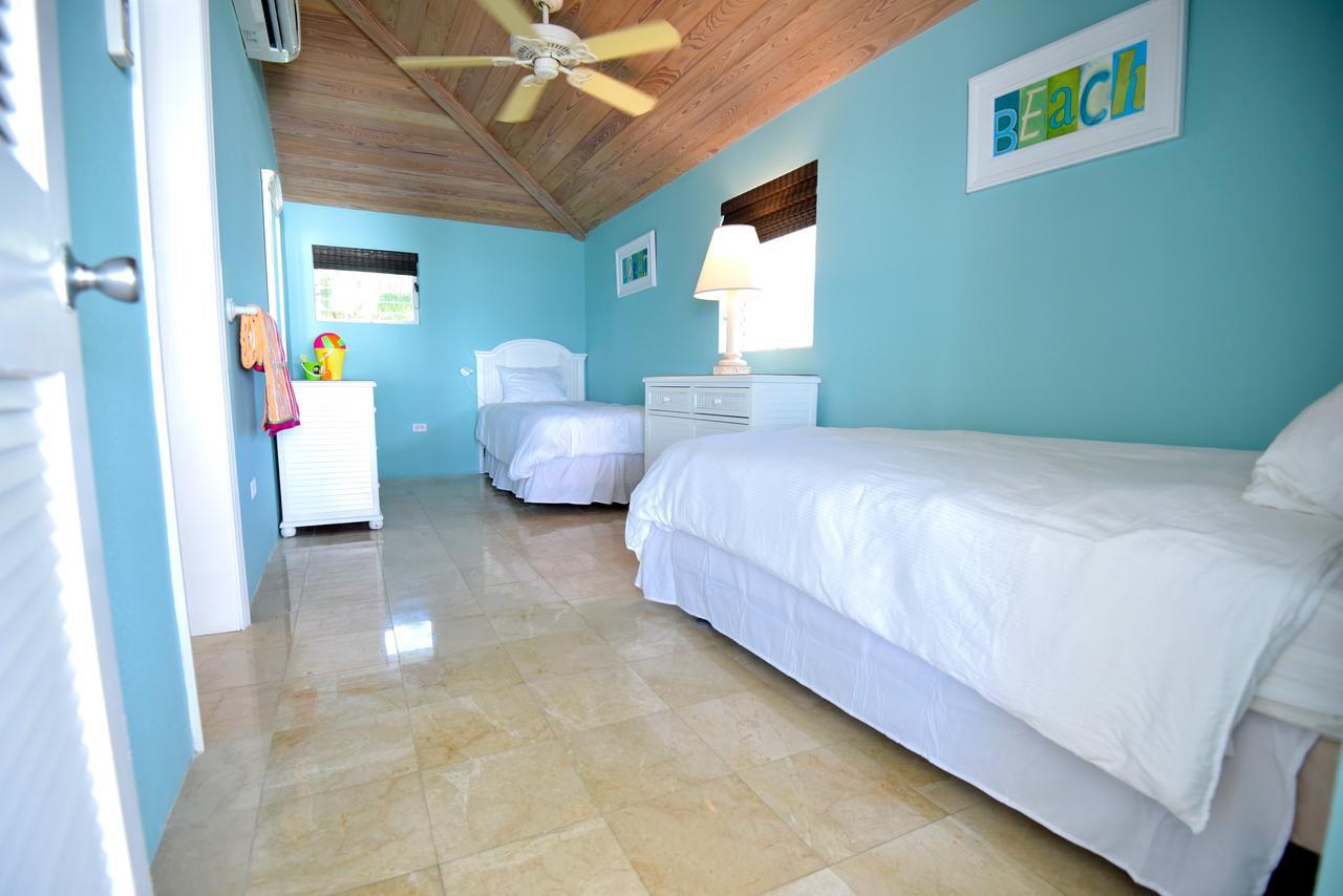 Cape Santa Maria Beach Resort & Villas Seymour's Екстер'єр фото