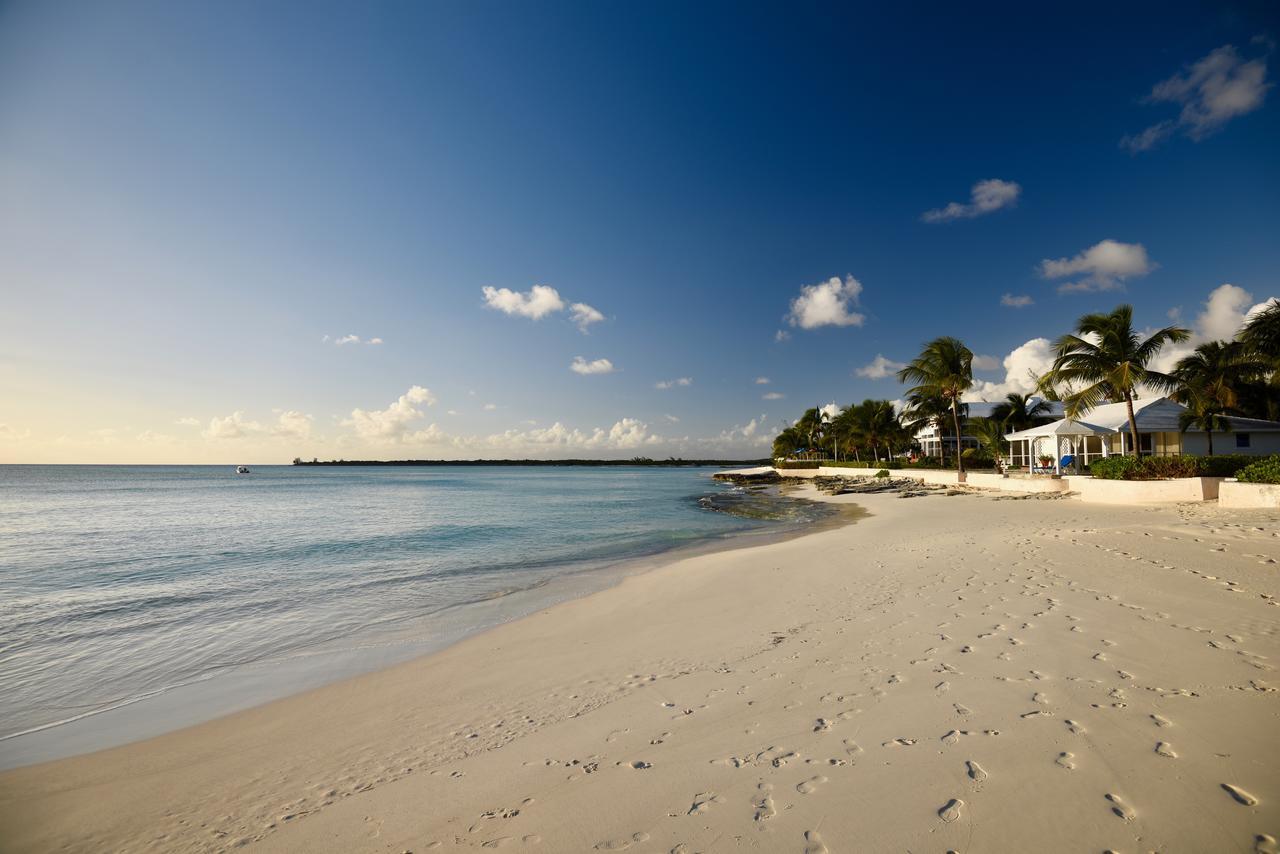 Cape Santa Maria Beach Resort & Villas Seymour's Екстер'єр фото