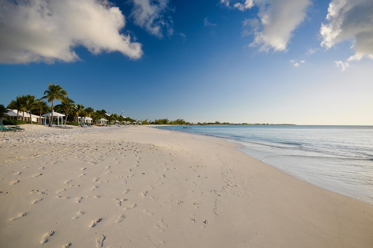 Cape Santa Maria Beach Resort & Villas Seymour's Екстер'єр фото