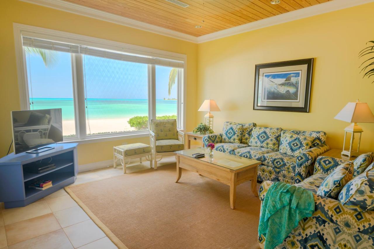 Cape Santa Maria Beach Resort & Villas Seymour's Екстер'єр фото